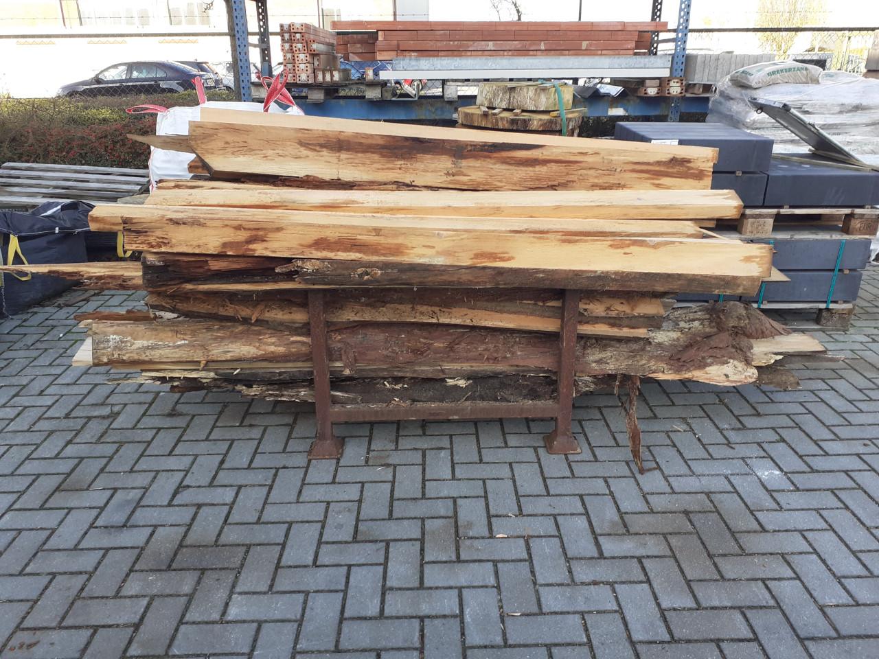 Bok kachelhout voor gratis     is gereserveerd