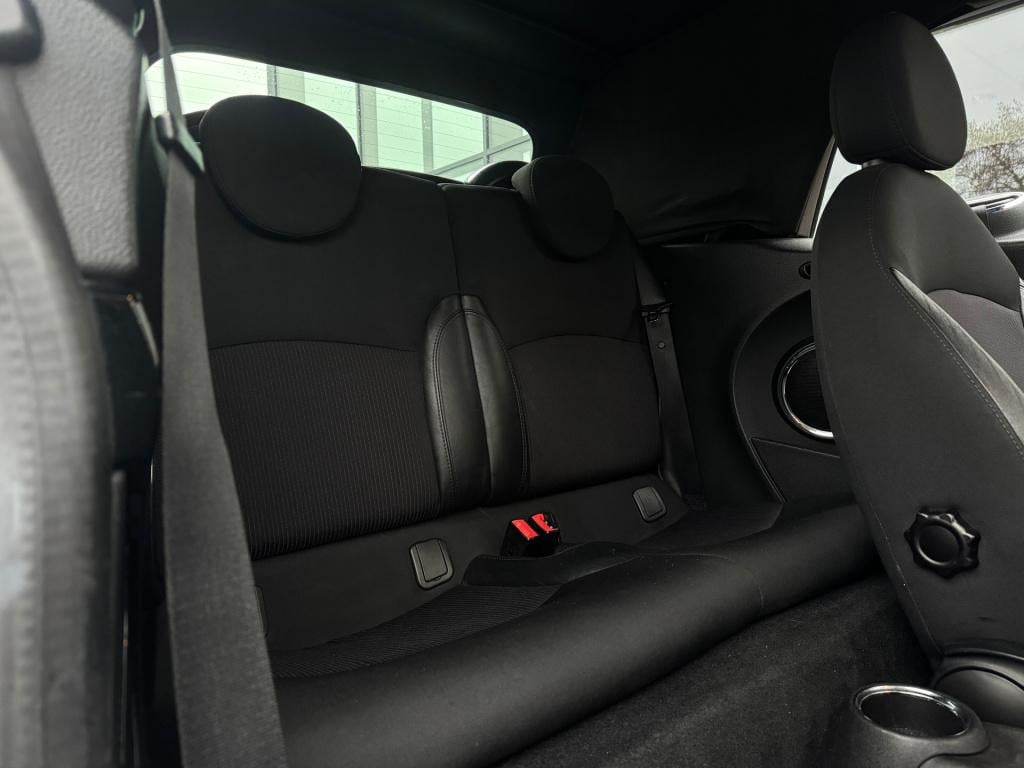 Mini One Cabrio mini 1.6 chili * cruise control * stoelverwarming * pdc * n