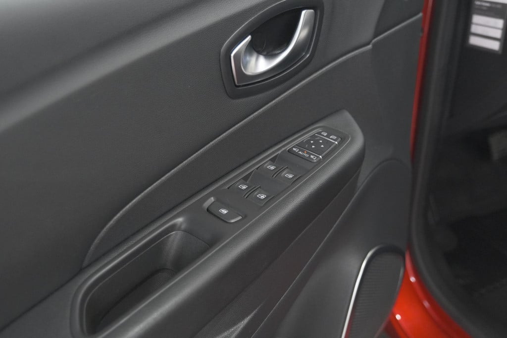 Renault Captur tce 120 edc intens | trekhaak | camera | navigatie | parkeer