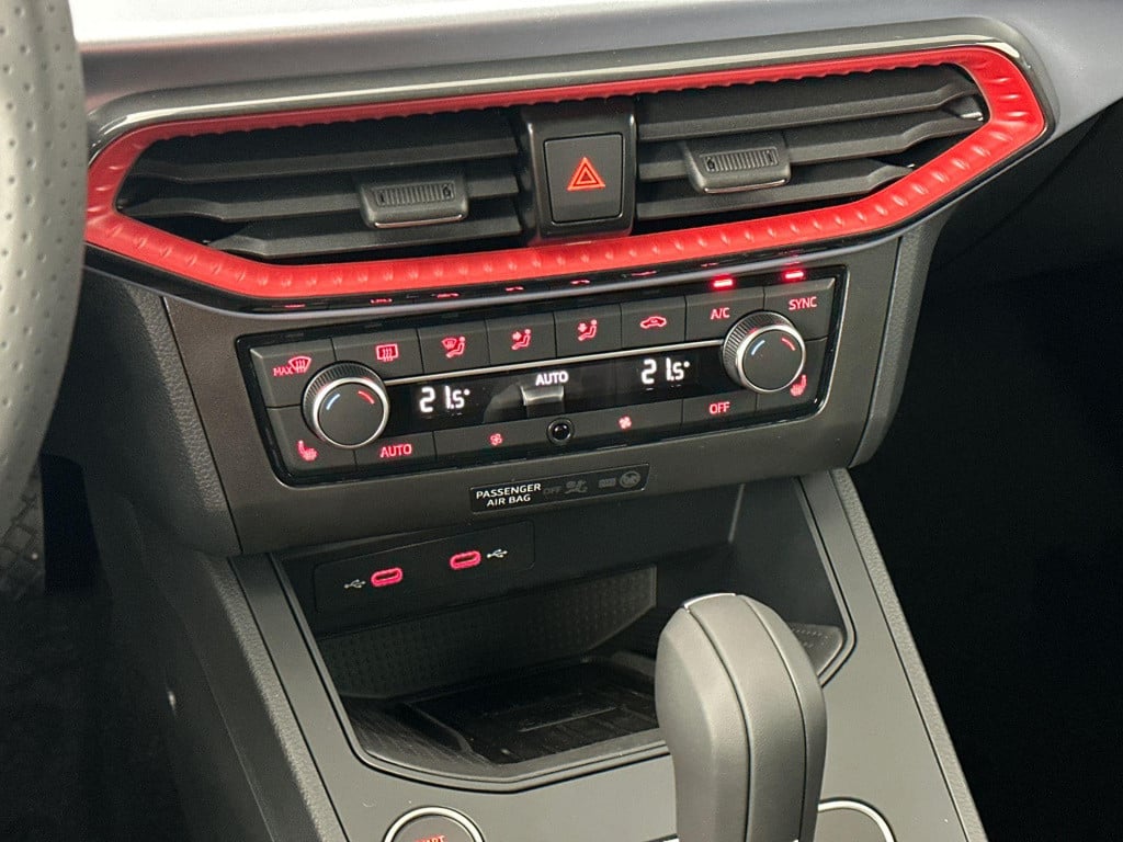 Seat Ibiza fr business connect 1.0 tsi 85kw / 115pk hatchback