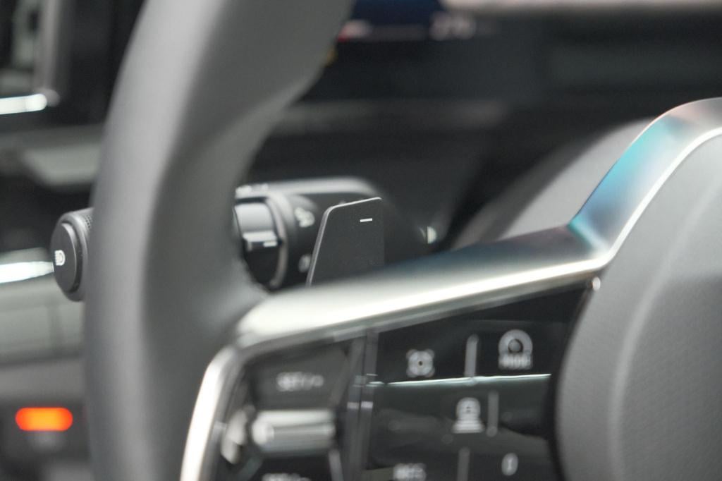 Renault Austral 1.2 e-tech full hybrid 200 techno | 360 camera | panoramada