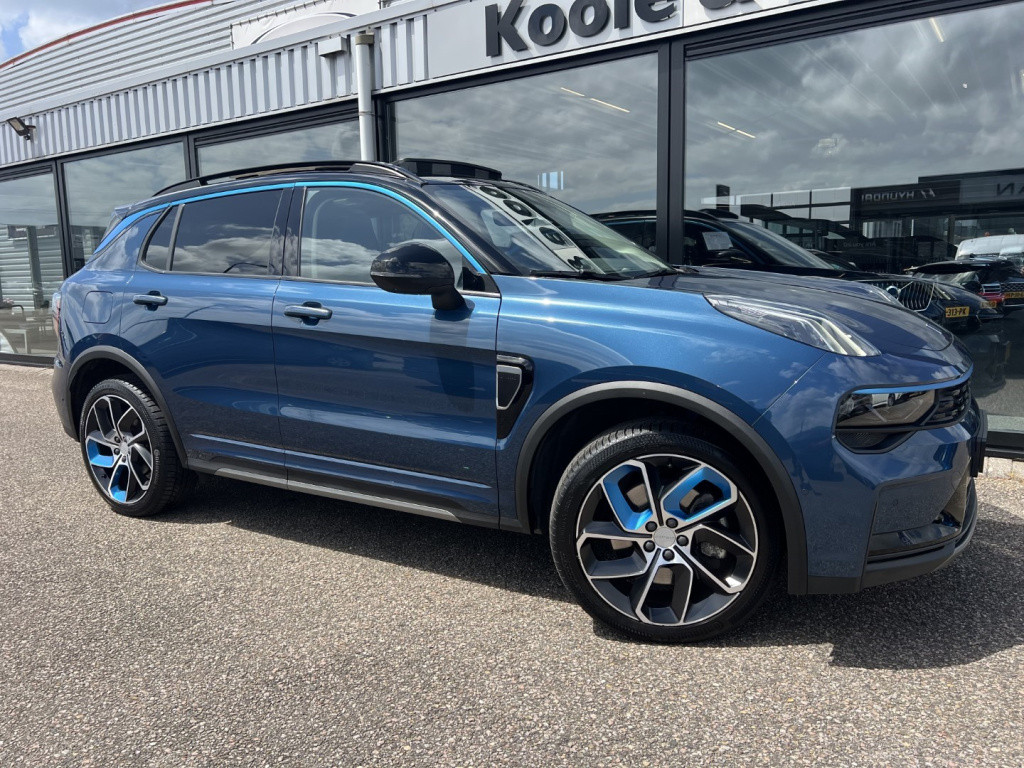 Lynk & Co 01 1.5 261pk plug in hybrid , trekhaak , pano dak , 360gr camera