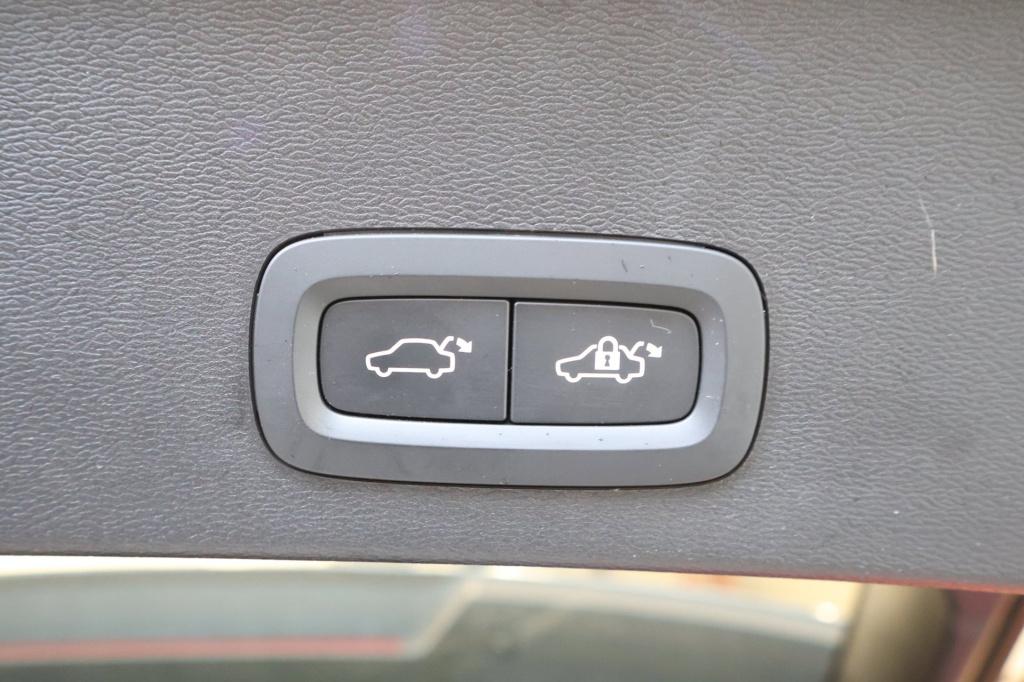 Volvo XC40 1.5 t5 plug-in hybrid core bright, stoel+ stuurverwarming, all s