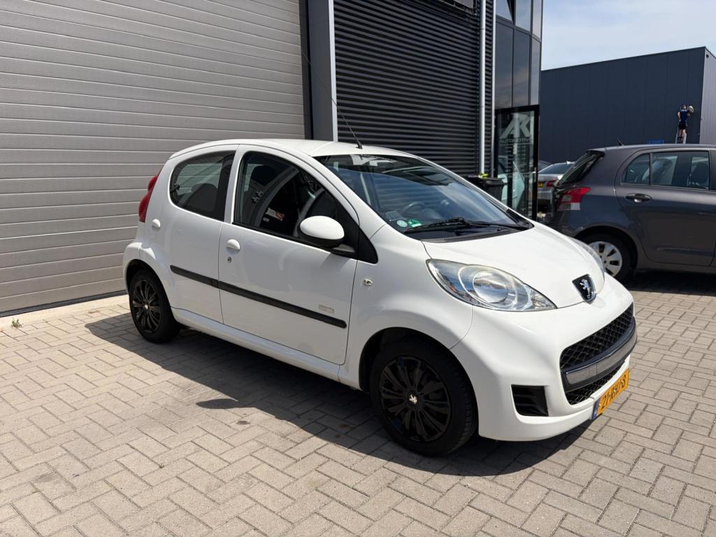 Peugeot 107 1.0-12v xs/80.000 nap/airco/2e eigenaar/leuke auto/