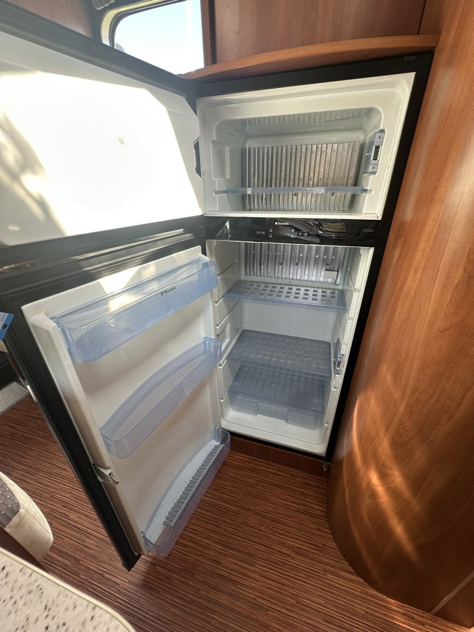Ruime Laika Kreos 3012 – Half Integraal met Queensbed | Slechts 53.434 km