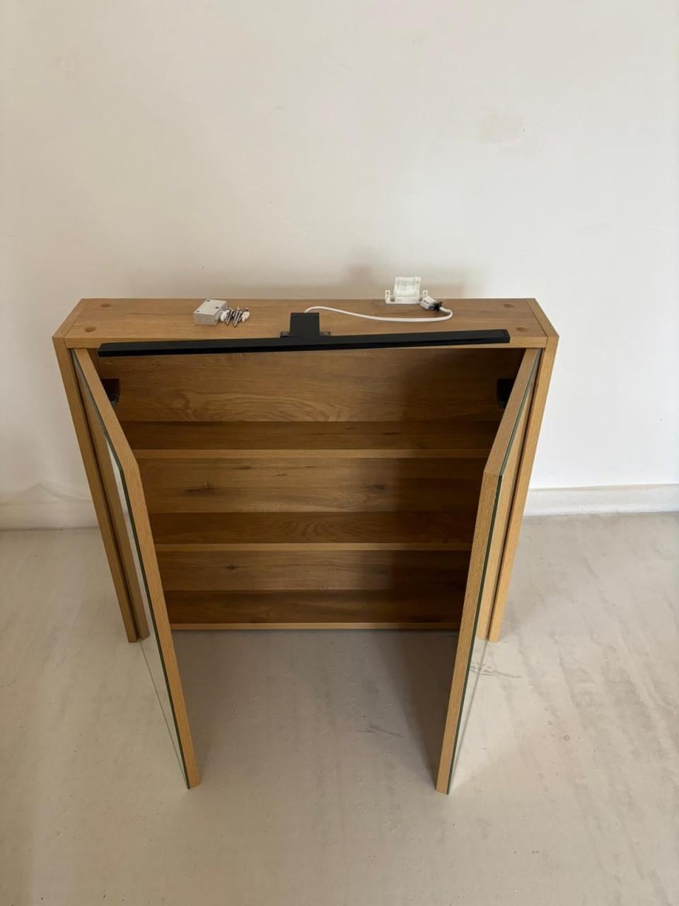 Badkamer meubel + spiegel