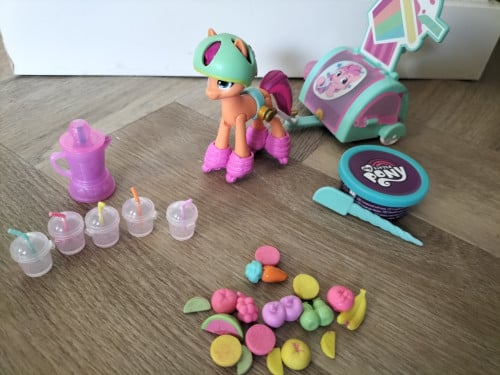 My Little Pony smoothie shop