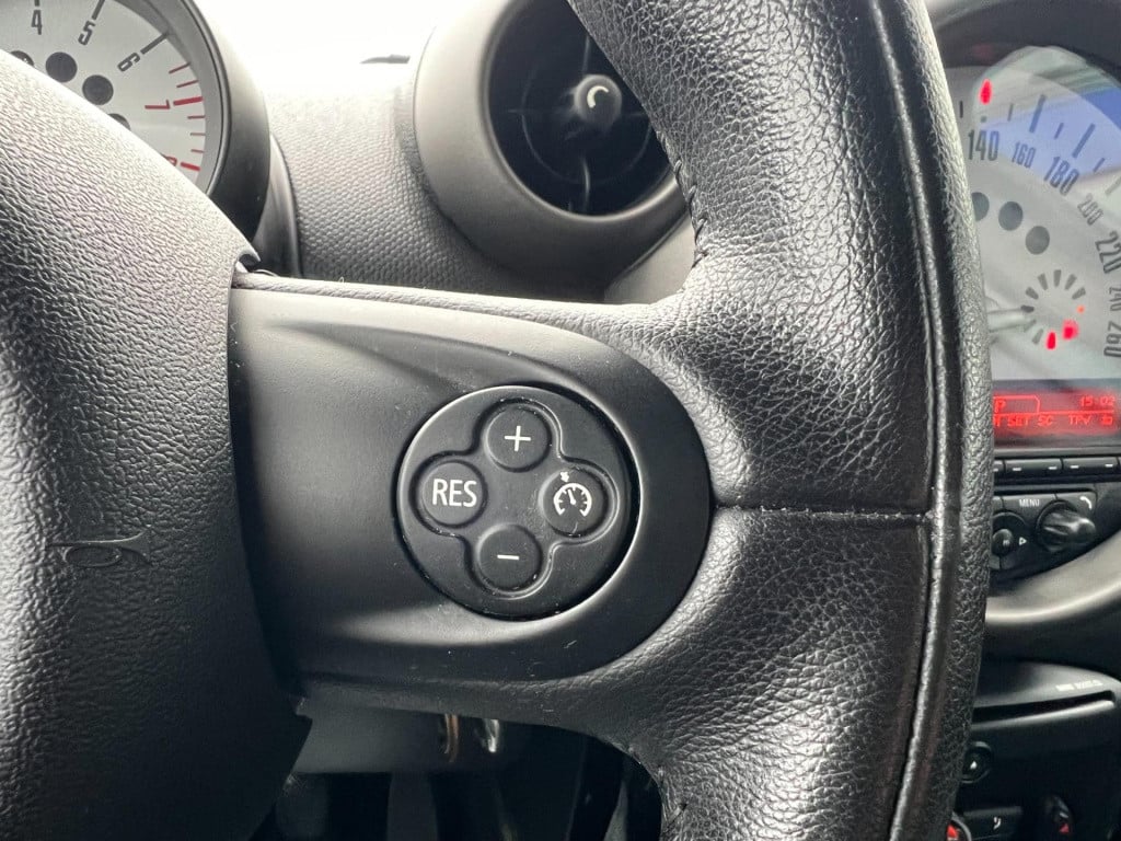 Mini Countryman mini 1.6 cooper pepper colour line black div. extra's