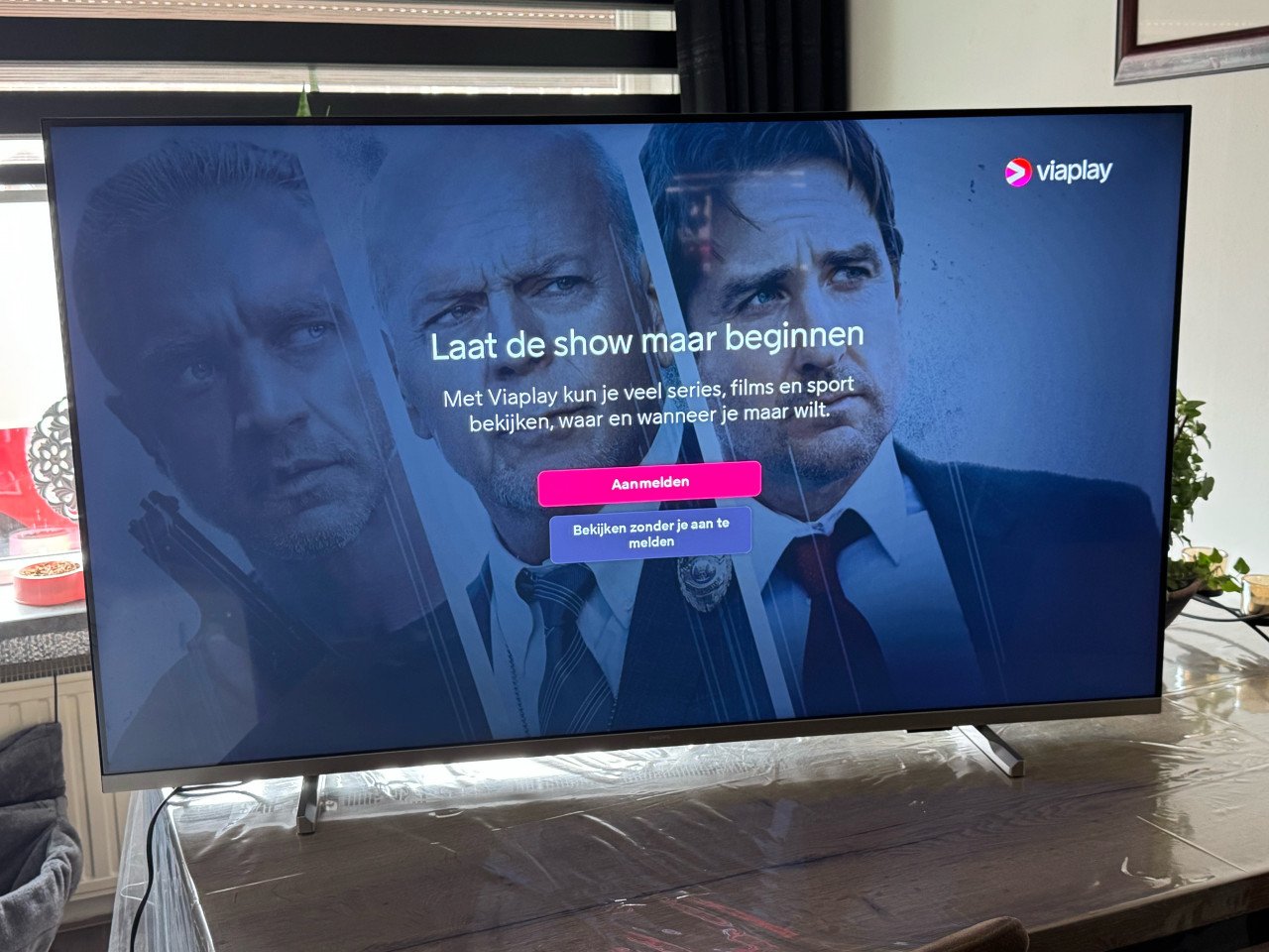 Philips smart tv 4k 55 inch ongeveer twee jaar oud