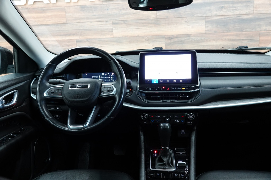Jeep Compass 4xe 240 | pano | acc | led | 360' camera |