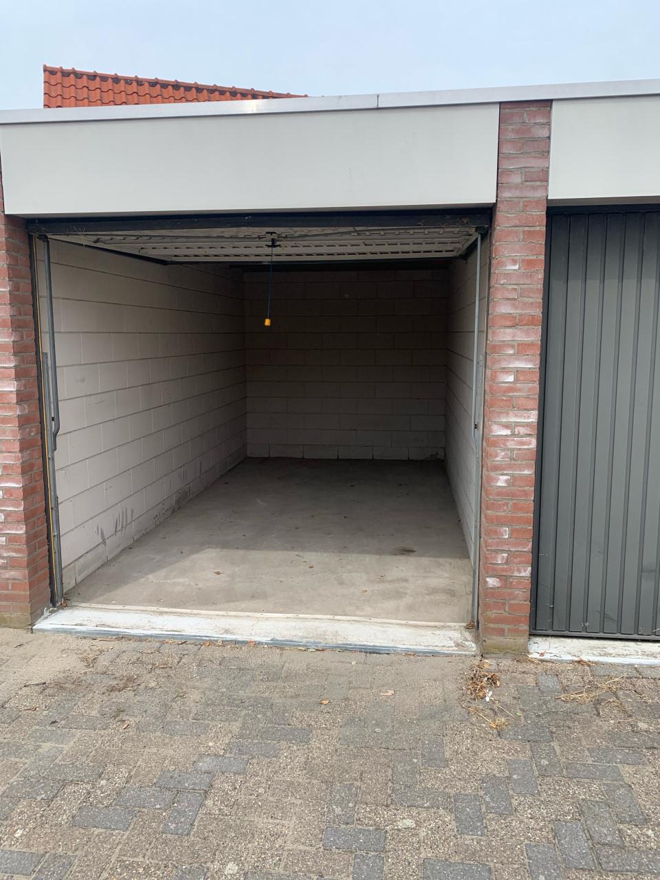 Te huur garagebox in oost souburg