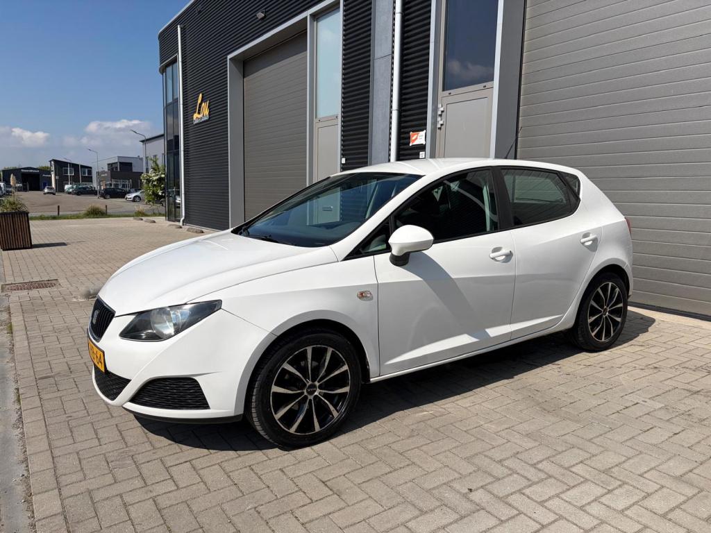 Seat Ibiza 1.2 club/airco/lichtmetaal/carplay/android/mooie auto/