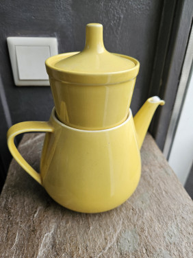 Prachtige Villeroy&Boch luxemburg gele theepot met filter compleet...