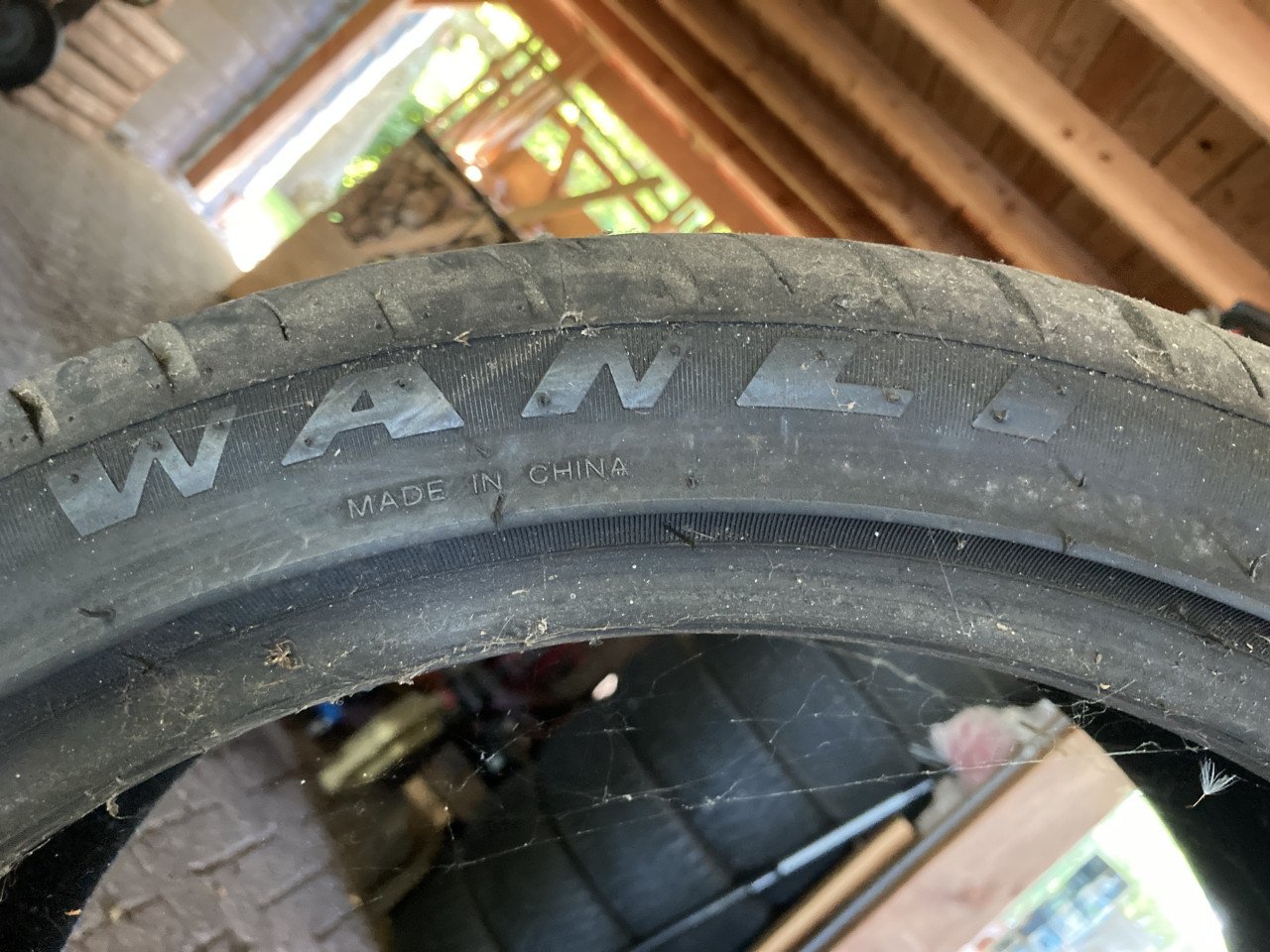 Zomerbanden 225/40 R18 92W XL  totaal 6 stuks !  zie tekst