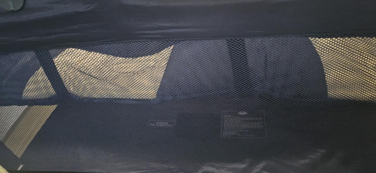 Campingbed met babyhangmat en matrasje