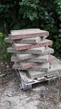 Beton-/grindtegels.  50 x 50 x 6 cm.
