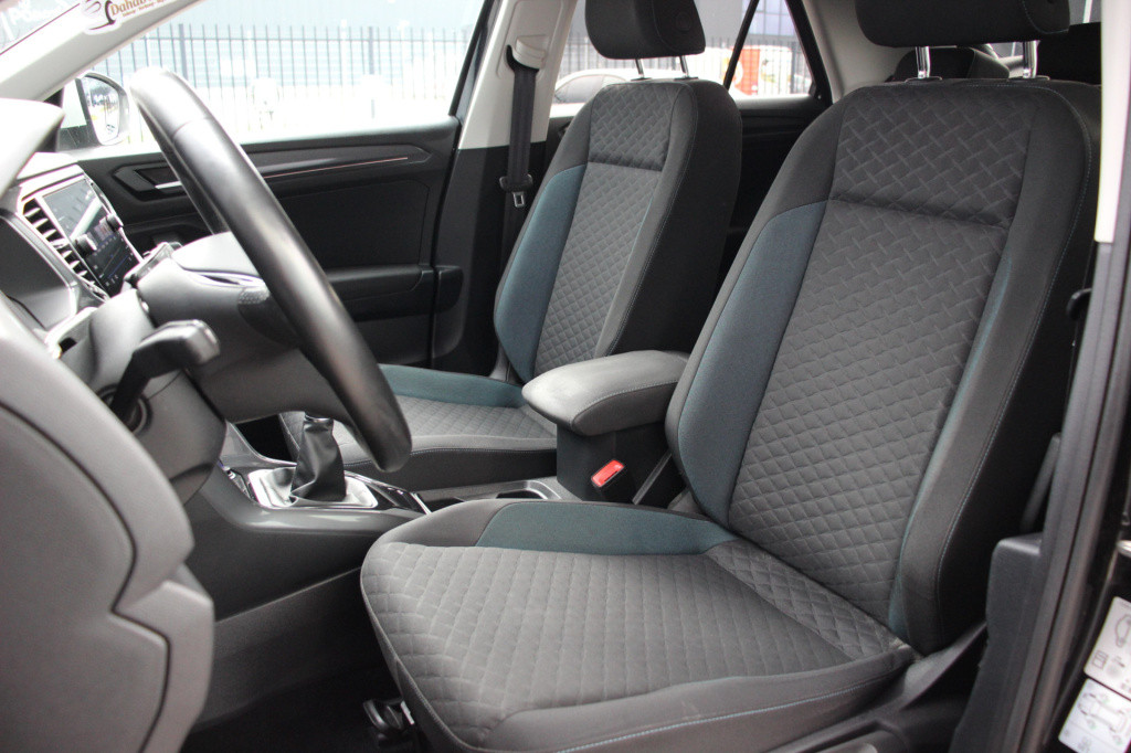 Volkswagen T-roc 1.5 tsi sport | acc | stoelverwarming | carplay |