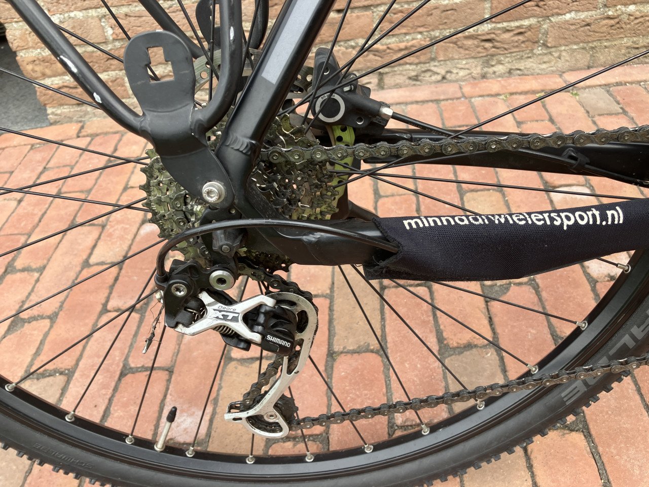 2x Cube Nature hybride fietsen (heren + dames) – Goed onderhouden