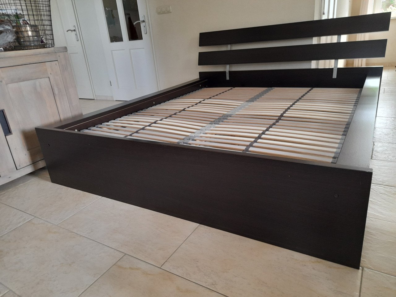 Prachtig 2 P. Bed 160 x 200 (in goede nette staat)