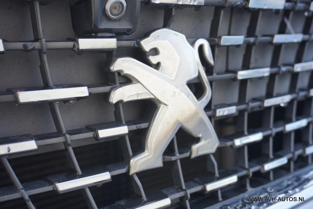 Peugeot 3008 1.2 puretech première automaat