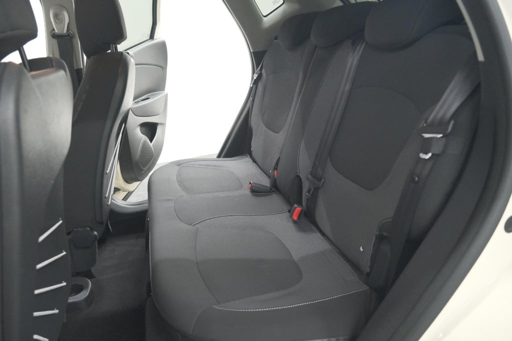 Renault Captur tce 90 dynamique | parkeersensoren | navigatie | climate con