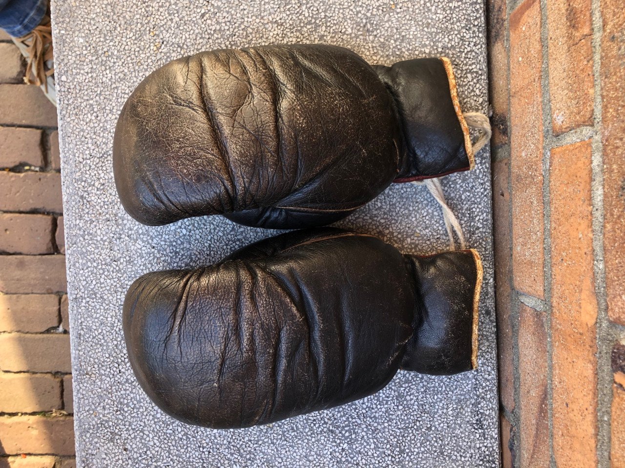 Vintage bokshandschoenen.
