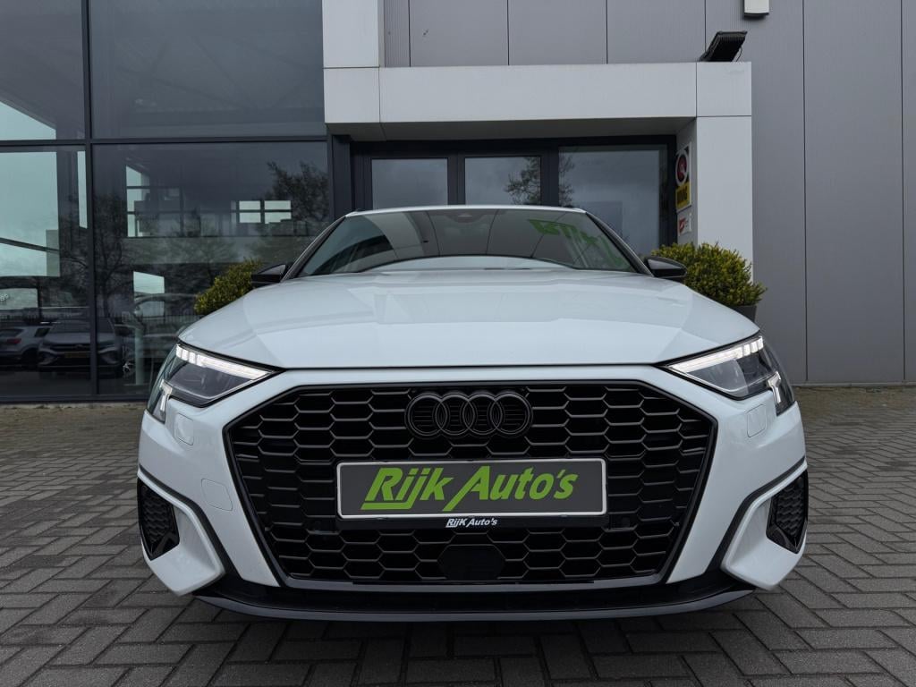 Audi A3 sportback 40 tfsi e * black pack * dealer onderhouden * stoelverwar