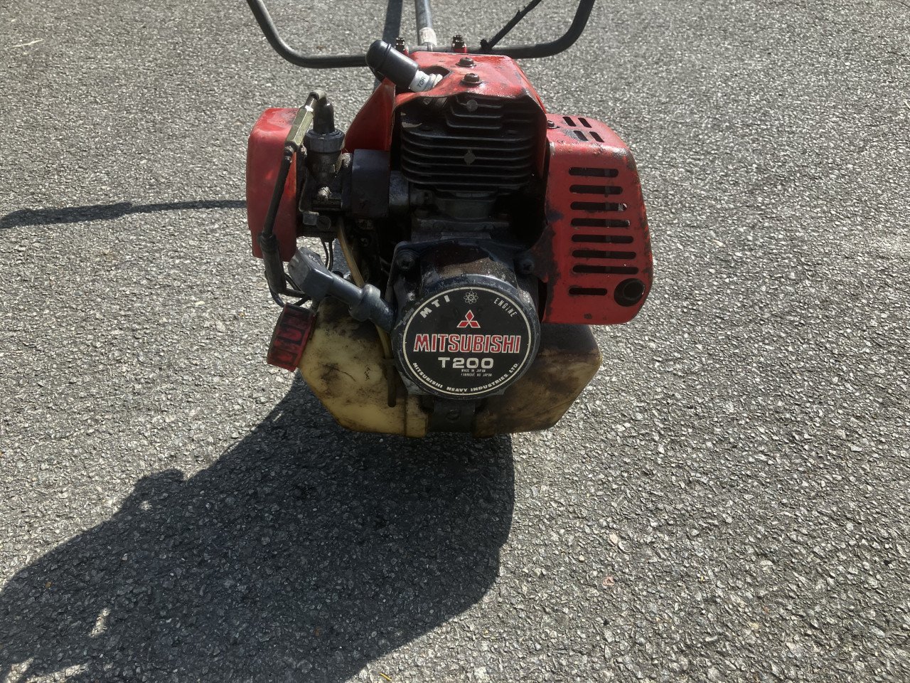 Te koop 2 bosmaaiers met hulpstukken
