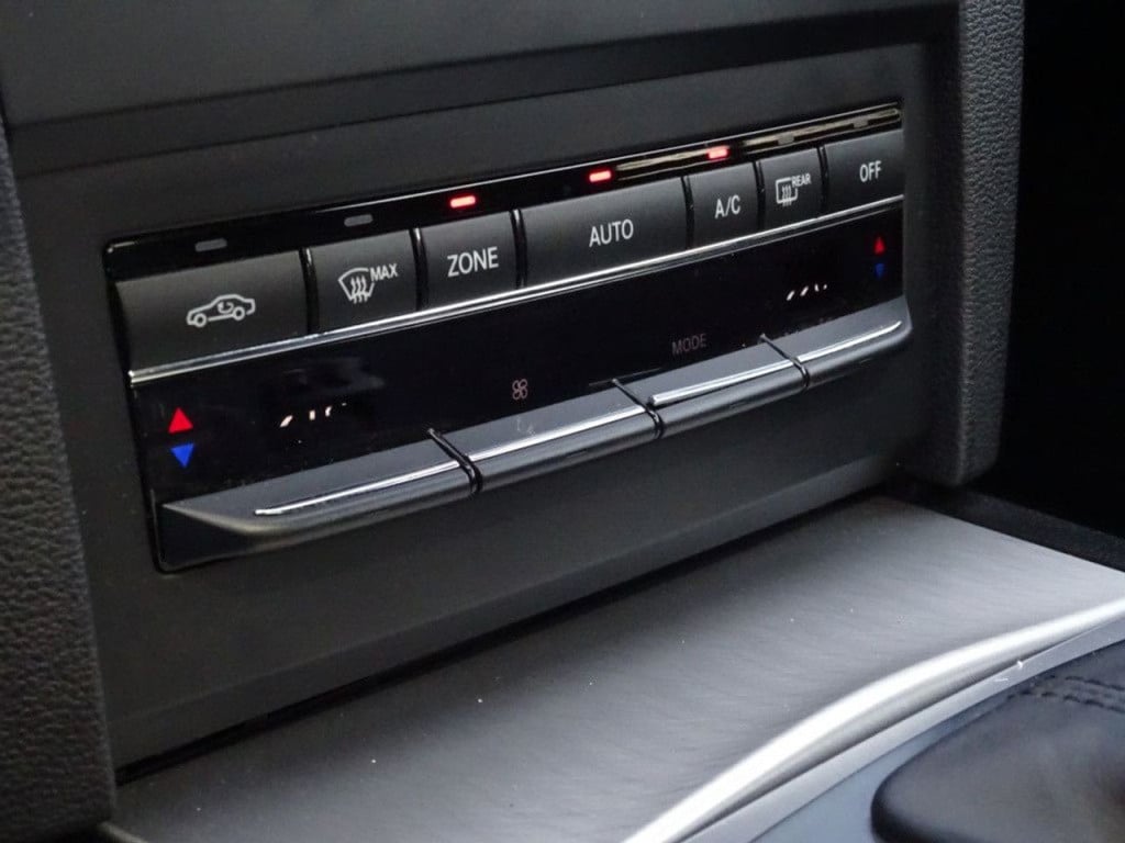 Mercedes-Benz E-Klasse coupé 200 cgi avantgarde amg pakket | harman/kardon 