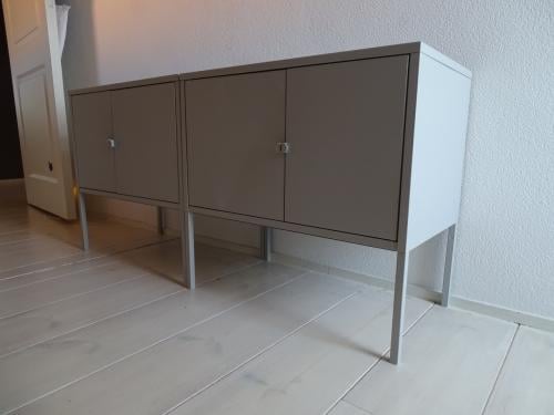 2x IKEA LIXHULT kast metaal grijs (60x35) €20 voor beide