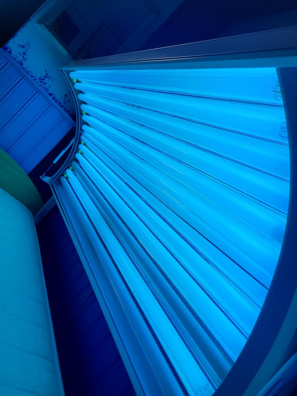 Alisun zonnehemel met 12 Philips lampen