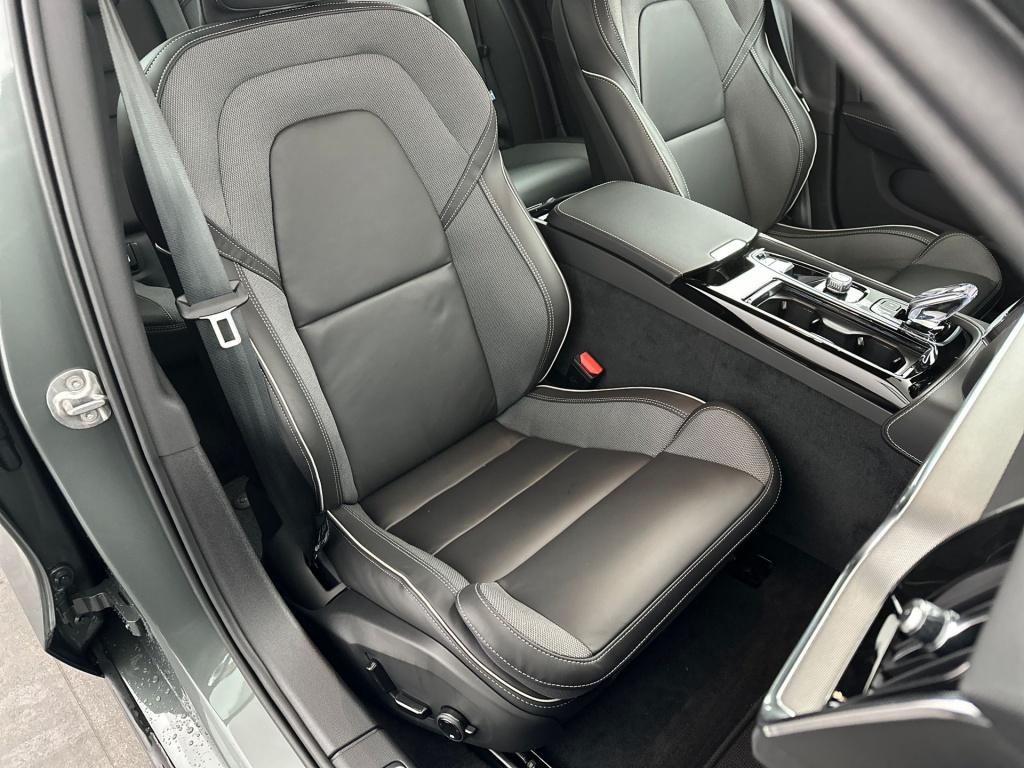 Volvo V60 t8 455pk recharge plus performance| adap.cruise| 360camera