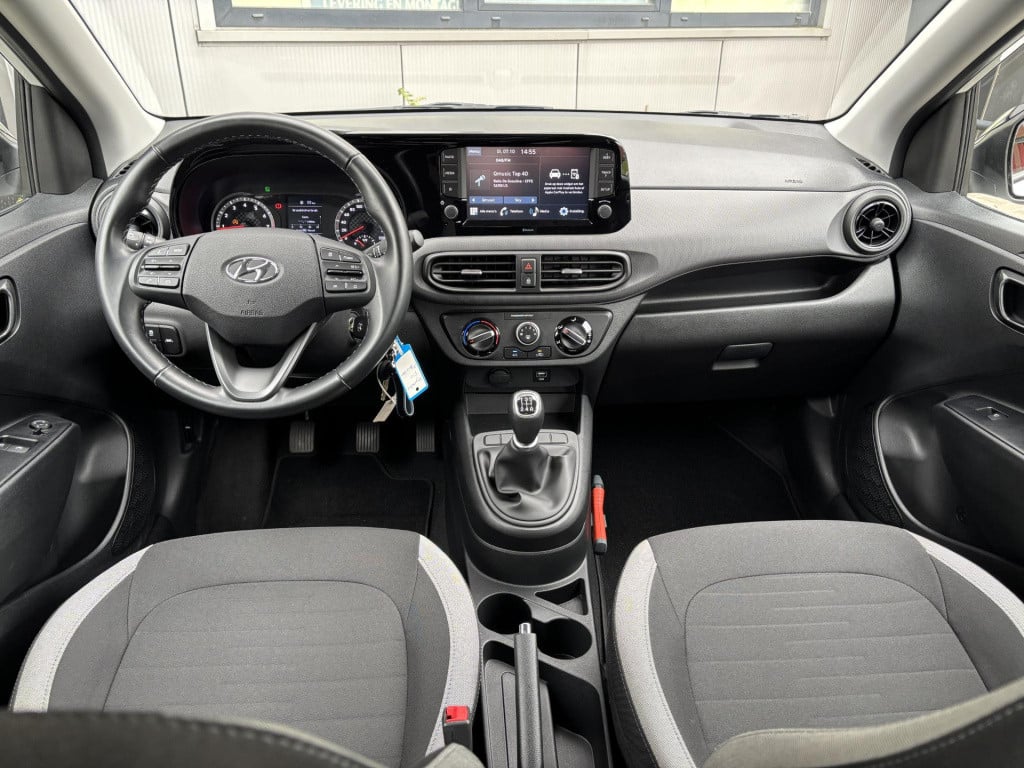 Hyundai I 10 1.0 comfort | apple carplay/android auto | two-tone lakkleur |
