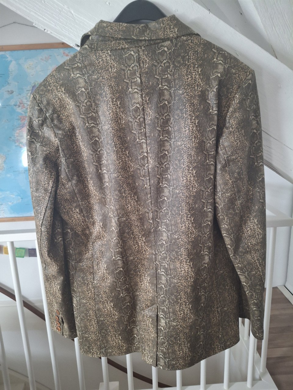 2 prachtige Colbert met gras motief+slang motief