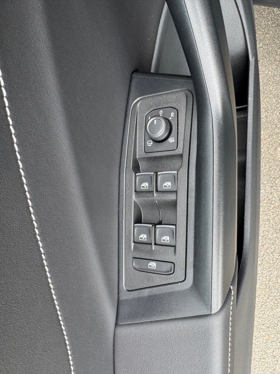 Volkswagen T-roc 1.5 tsi style edition dsg / carplay , elektische achterkle