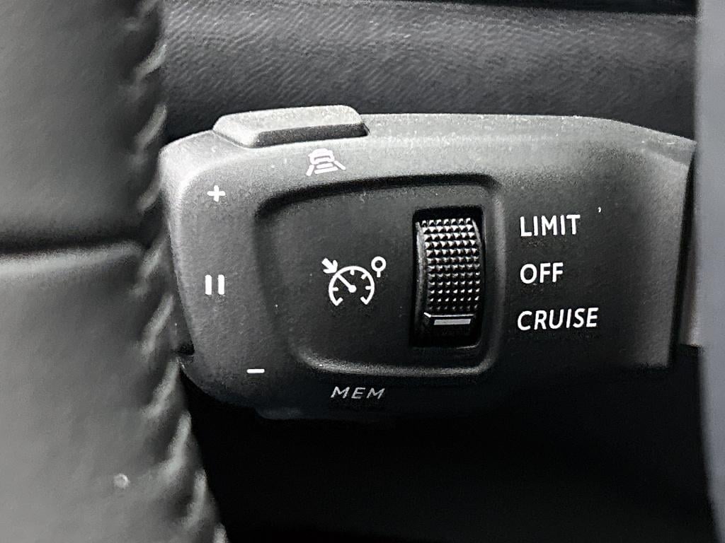 Peugeot 2008 hybrid 145 pk automaat allure | adaptive cruise | keyless entr