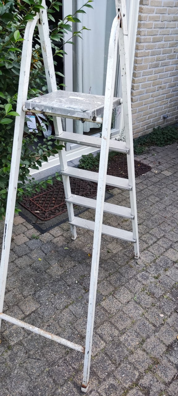 Tomado huishoudtrap 4 treden plus sta-tableau, metaal met aluminium treden