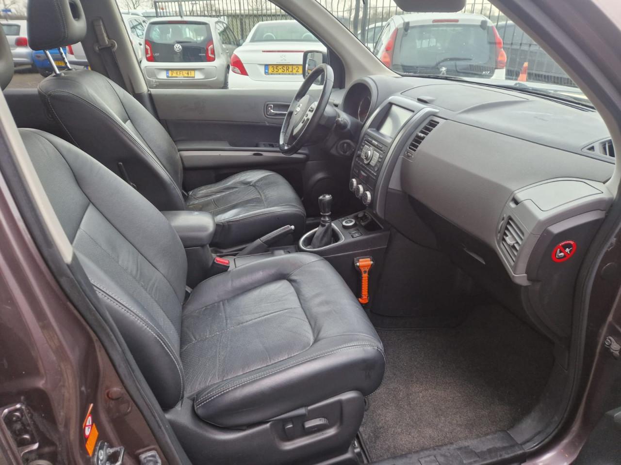 TE KOOP NISSAN X TRAIL 2.5 LE 4WD MET TREKHAAK APK TOT FEBRUARI 2027