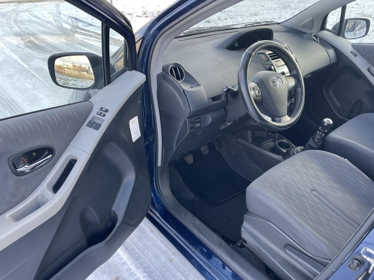 Toyota yaris 1.3 vvti aspiration 5 deurs