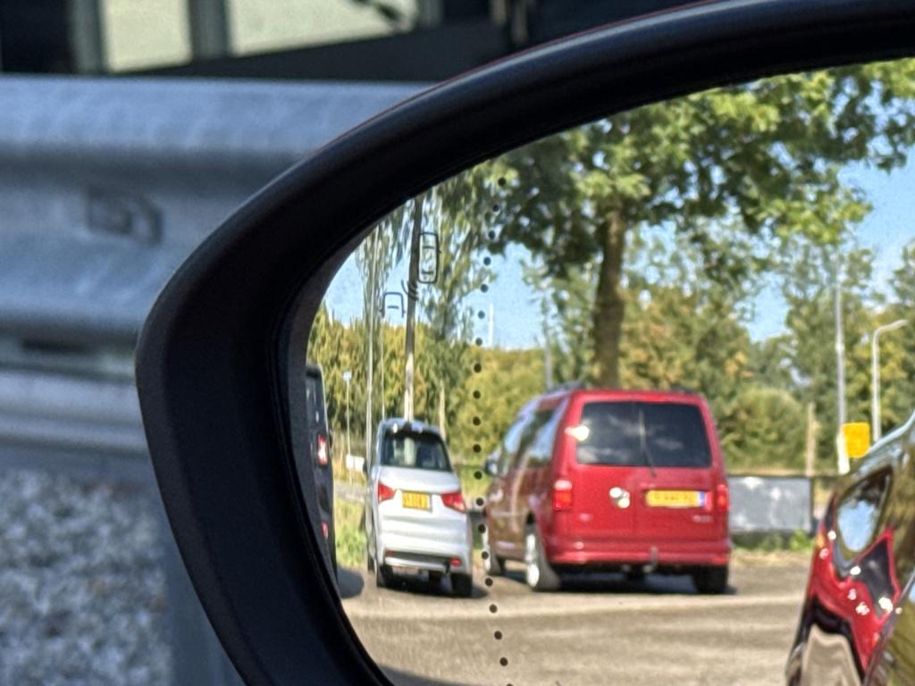 Renault Clio 1.0 tce r.s. line | nl-auto | camera | keyless | carplay | nav