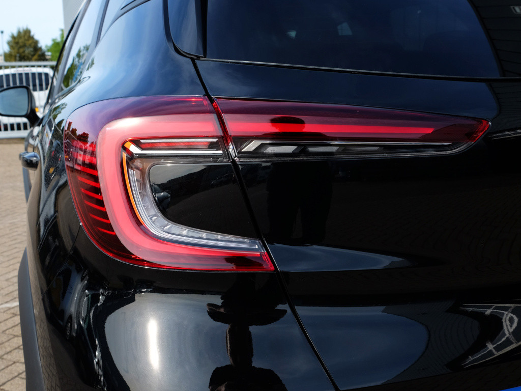 Renault Captur tce 130 zen automaat | navi full map | trekhaak 1500kg | cli