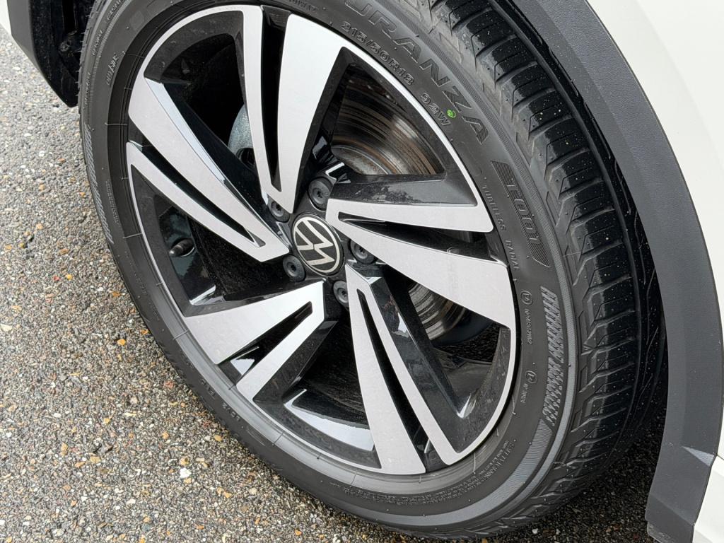 Volkswagen T-roc 1.5 tsi 150pk dsg r-line | camera | keyless | elek. achter