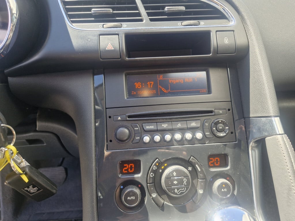 Peugeot 3008 1.6 e-hdi blue lease