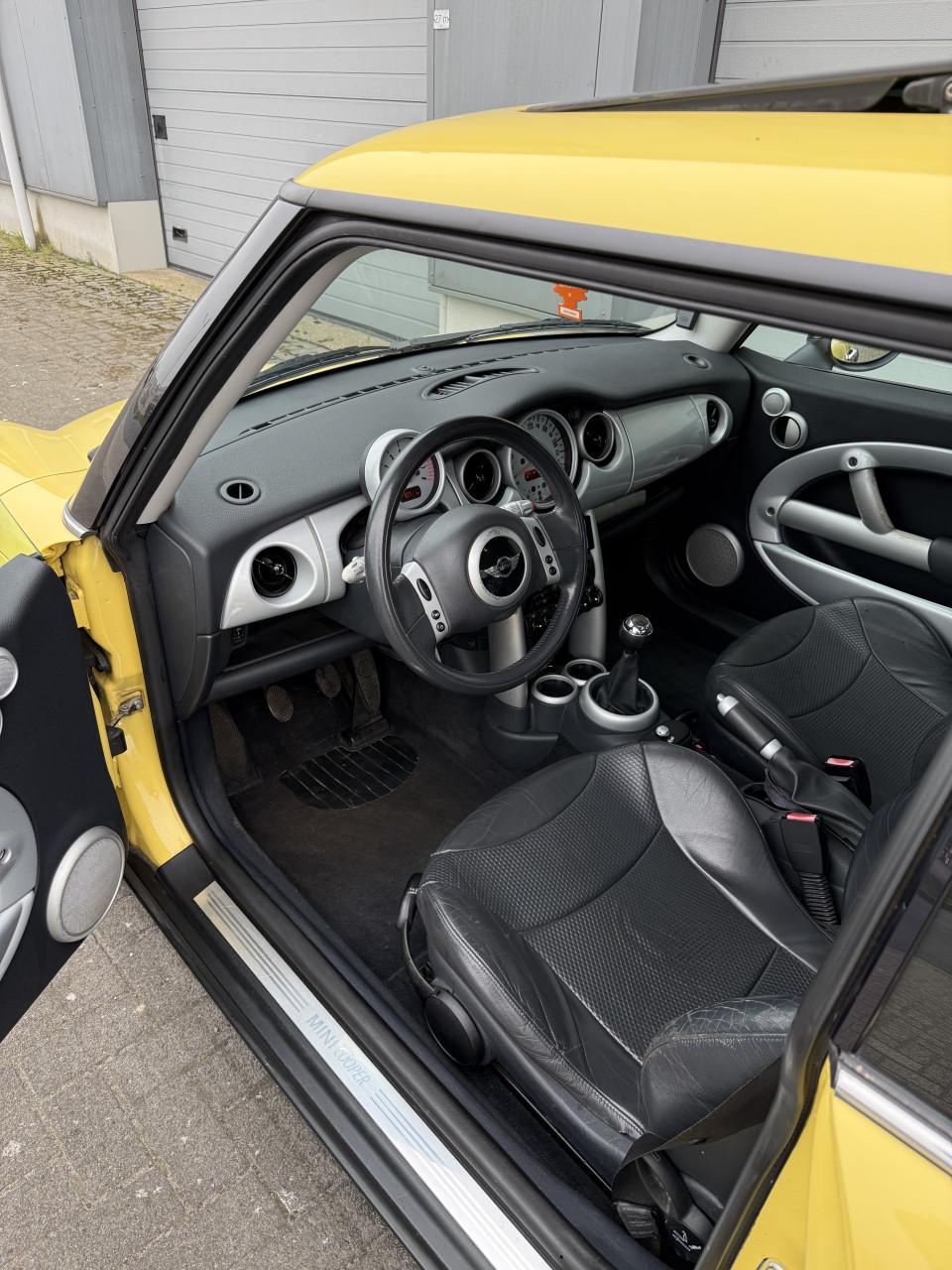 Mini Cooper 1.6 215DKM 2002 NW Koppeling/APK/Beurt/Carplay