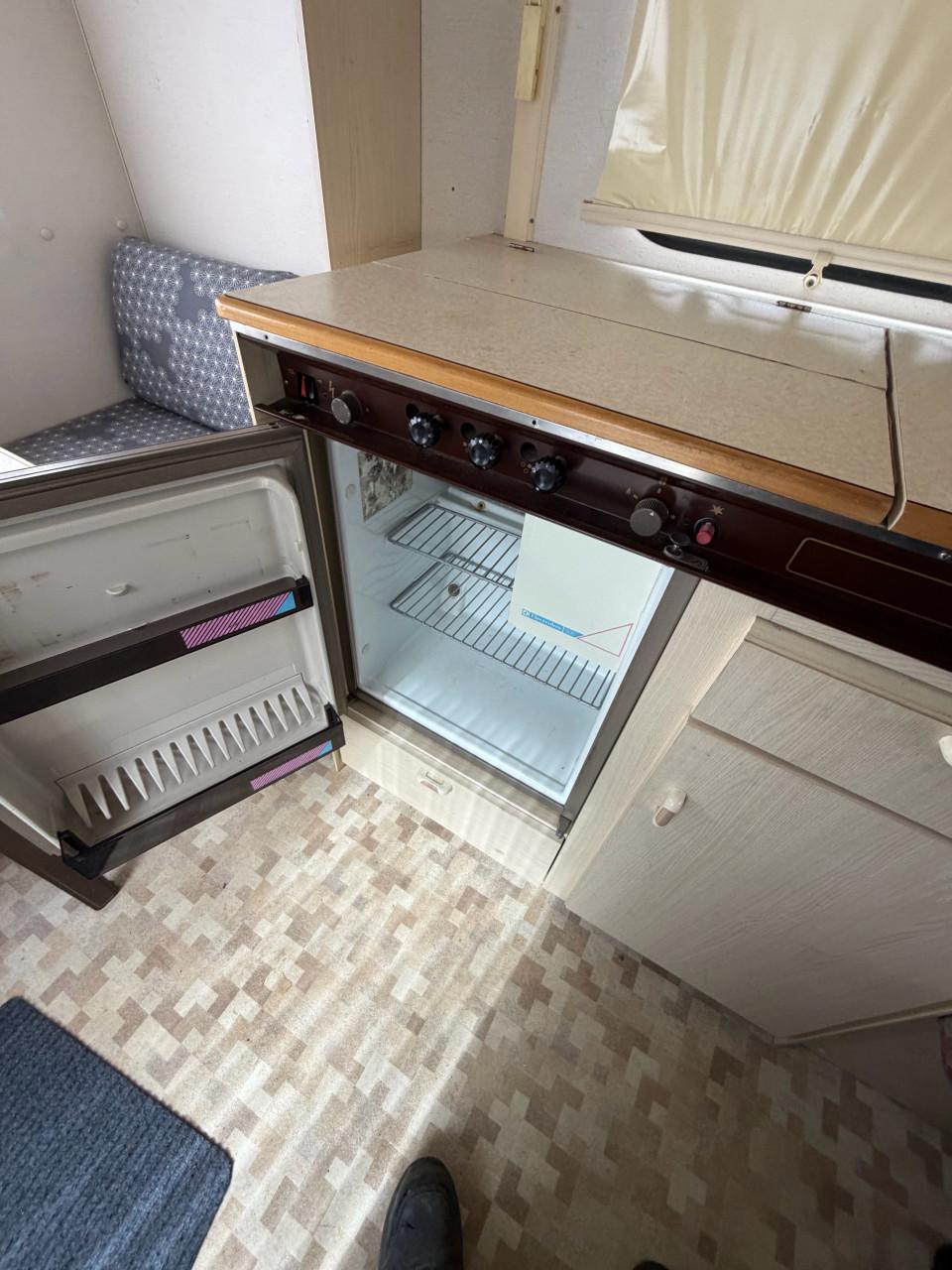 Caravan Eifelland 8004  (595 KG)