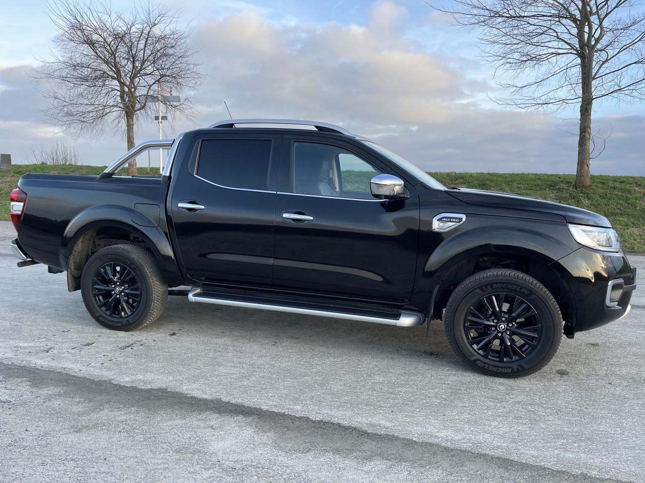 Renault Alaskan 2.3 dCi 190 pick-up grijs kenteken 2021