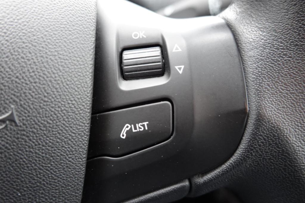 Peugeot 2008 1.6 vti active
