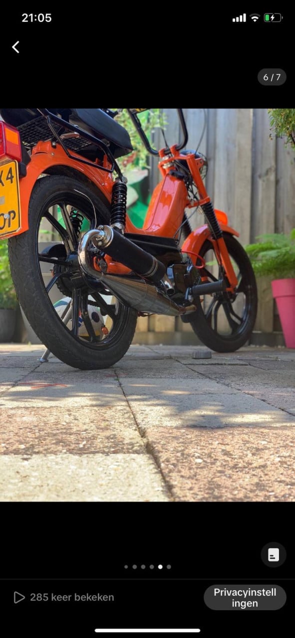Tomos