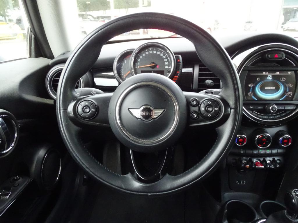 Mini Cooper mini 1.5 chili serious business | clima | bluetooth | cruise