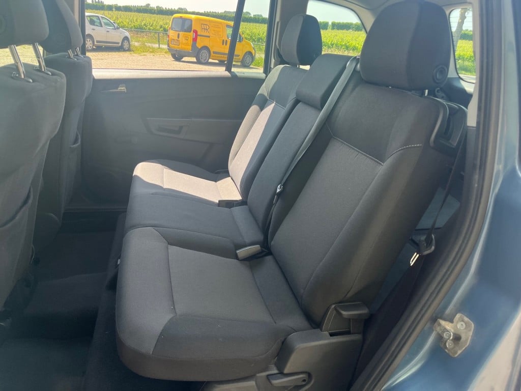 Opel Zafira 1.6 temptation 7-persoons